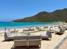 Le Domaine Anse Marcel Beach Resort，位于Anse Marcel 的酒店