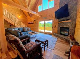 UV Log home with direct Cannon Mountain views Minutes to attractions Fireplace Pool Table AC，位于伯利恒的乡村别墅