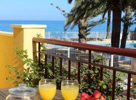 APARTAMENTO EN "BELBEDERE IN" DENIA a 10 METROS DE LA PLAYA，位于德尼亚的酒店