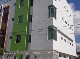 Hotel Brisas Del Parque Soledad，位于Soledad的酒店