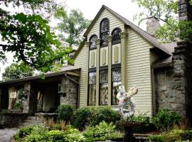 Stonehurst Place Bed & Breakfast，位于亚特兰大Atlanta Botanical Garden附近的酒店