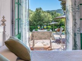 Hotel-Apart CORTIJO LAS PIÑAS，位于塔里法的酒店