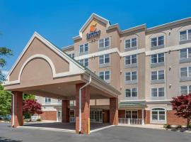 Comfort Inn & Suites Virginia Beach - Norfolk Airport，位于弗吉尼亚海滩Cypress Point Country Club附近的酒店