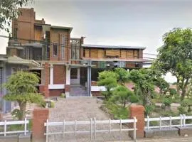 Villa Mediana