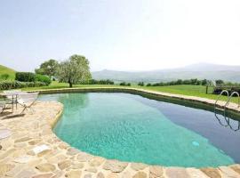 Castiglion Fiorentino Villa Sleeps 12 Pool WiFi，位于Castiglioncello del Trinoro的酒店