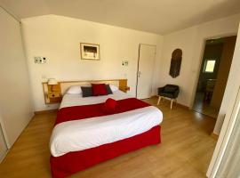 Hotel Restaurant La Dame du Lac，位于蒙夫朗屈安的酒店