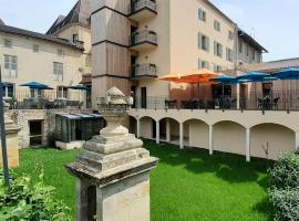 Hotel-Restaurant des Augustins - Cosy Places by CC - Proche Sarlat，位于圣西普里安的酒店