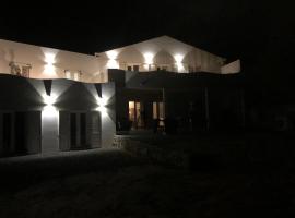 Luxury& Charme fronte mare Sardinia House7，位于卡洛福泰的民宿