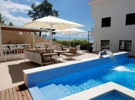 MODENA MARIS-heated pool-grill-relax-jacuzzi apartments