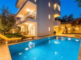 Garden Court Apartments