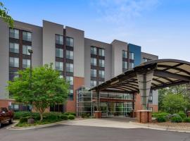Best Western Plus Augusta North Inn & Suites，位于奥古斯塔的酒店