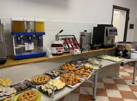 Amira Palace Hotel，位于Castel Goffredo的酒店