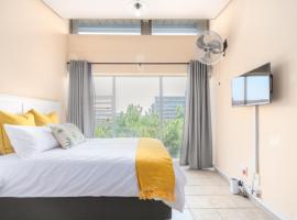 Leas Furnished Apartments - Capital Hill，位于比勒陀利亚National Zoological Gardens of South Africa附近的酒店
