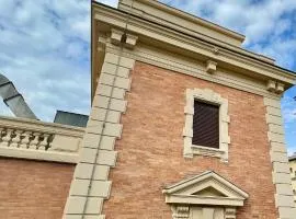 Central palace
