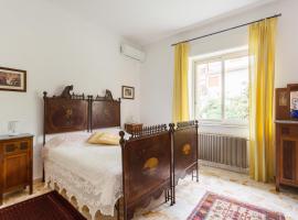 At Armando's Home，位于扎费拉纳-埃特内阿的酒店