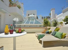 Plaza Mina Suites - Adults Recommended by Luxury Suites Cadiz，位于加的斯的公寓式酒店