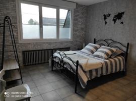 studio 2 personnes coté ouest，位于Questembert的酒店