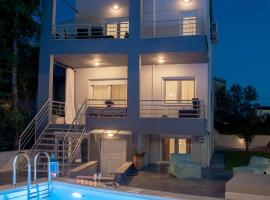 Villa Kallisti，位于卡瓦拉的带泳池的酒店