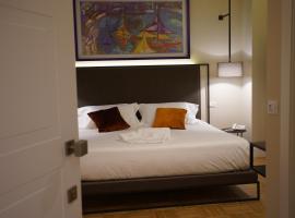 Palazzo Bibbi - Rooms to Live，位于雷焦卡拉布里亚瑞吉欧卡拉布里亚机场- - REG附近的酒店