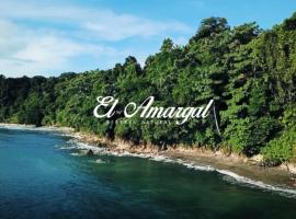 Lodge El Amargal - Reserva Natural, Ecoturismo & Surf，位于努基的酒店