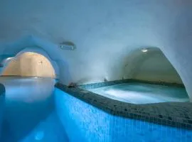 Mystagoge cave pool/jacuzzi, cellar and hammam