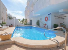Apartamentos Ibiza，位于科洛尼亚圣霍尔迪的酒店