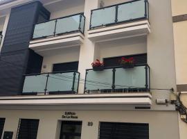 La Rosa Apartment Los Boliches Fuengirola Malaga Spain，位于福恩吉罗拉冰岛领事馆附近的酒店