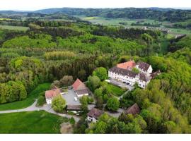 Tagungshotel Schloss Hohenfels，位于Hohenfels的酒店