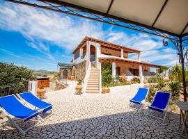 B&B Villa Maristella，位于利帕里的带停车场的酒店