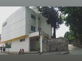 Hotel Plaza Bonita，位于El Tamarindo的酒店