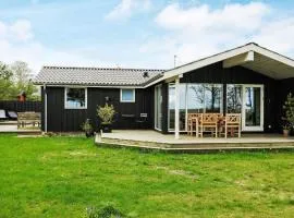 9 person holiday home in Hadsund