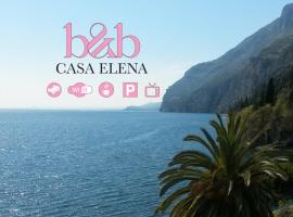 B&B Casa Elena Room and Apartments with parking，位于加尔尼亚诺的酒店