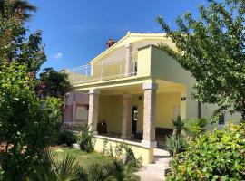 Five bedroom house near sandy beach Villa Major，位于梅杜林的酒店