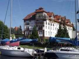 Prywatne apartamenty z widokiem na Port lub Zamek Krzyżacki，位于文戈热沃的酒店