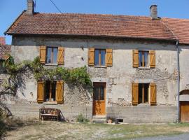 Chambre d'hôtes de puy faucher，位于Arrènes的酒店