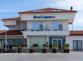 Hotel Laguna，位于曼加利亚的酒店
