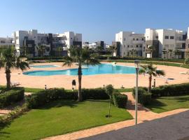 La perla Saidia résidence anwar avec piscine Pour famille uniquement 36m3，位于萨伊迪耶的酒店