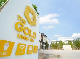The Gold Living Life，位于Thung Song的酒店