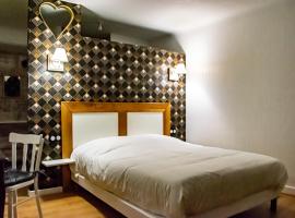 Maison plume，位于Saint-Thiébault的酒店
