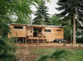 Tiny House, Kleinod im Grünen