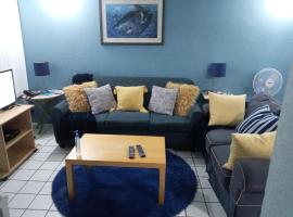 Blue House，位于恩塞纳达港的酒店