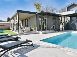 Villa Barcolana by Villas Holiday，位于巴代尔纳的酒店