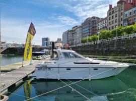 Experiencia en el mar Gijon M，位于希洪的船屋