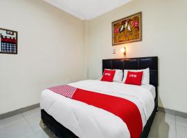 OYO 90408 Hotel Horton，位于井里汶的酒店