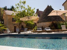 Le Four à Pain, Gîte avec piscine et SPA proche Sarlat，位于马尔凯的酒店