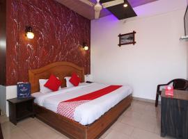 OYO 70766 Lotus Lodge，位于那格浦尔的酒店
