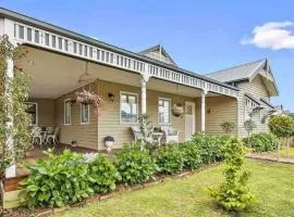 Charming period cottage with a picturesque garden