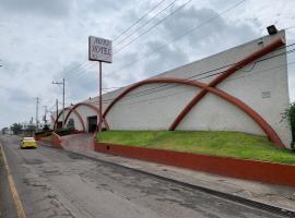 Auto Hotel Villa del Río，位于圣胡安德里奥的酒店