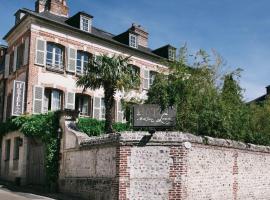 鲁西住宅酒店，位于翁弗勒尔Honfleur's Public Garden附近的酒店