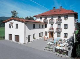 Hotel Landgasthof Hacker，位于Zachenberg的酒店